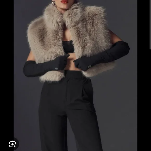 ALO Yoga Opulent Faux Fur Vest - Picture 2 of 7